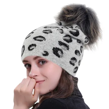 Леопардови кристални шапки за жени Мода плетене на една кука Външна топла шапка Истинска миеща мечка Кожена топка Женска дневна шапка