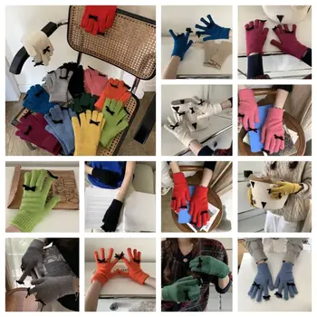 Пухкави лък топли ръкавици зимата сгъстяване пълен пръст трикотажни ръкавици плътен цвят ветроупорен сензорен екран ръкавици