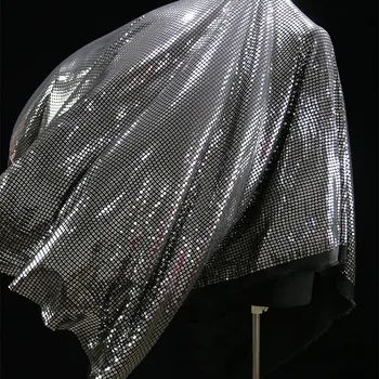 Пенливо сребърно огледало блясък плат нов отразяващ блясък сребърен плат шиене за фон сцена изпълнение парти рокля