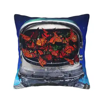 В рамките на възглавница случай спалня декорация на дома Seamlessoo цифров дизайн колаж изкуство пеперуди насекоми червена клетка безплатно астронавт