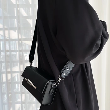 Луксозна дизайнерска кутия за рамо чанта Pu кожа жени метална катарама Crossbody Filp чанта модерен мобилен телефон малка квадратна чанта